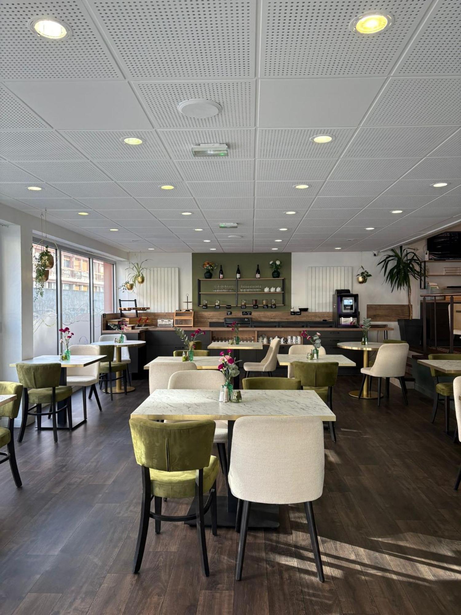 Cit'Hotel Le Chris'Tel Hotel Et Restaurant Le Puy-en-Velay Dış mekan fotoğraf