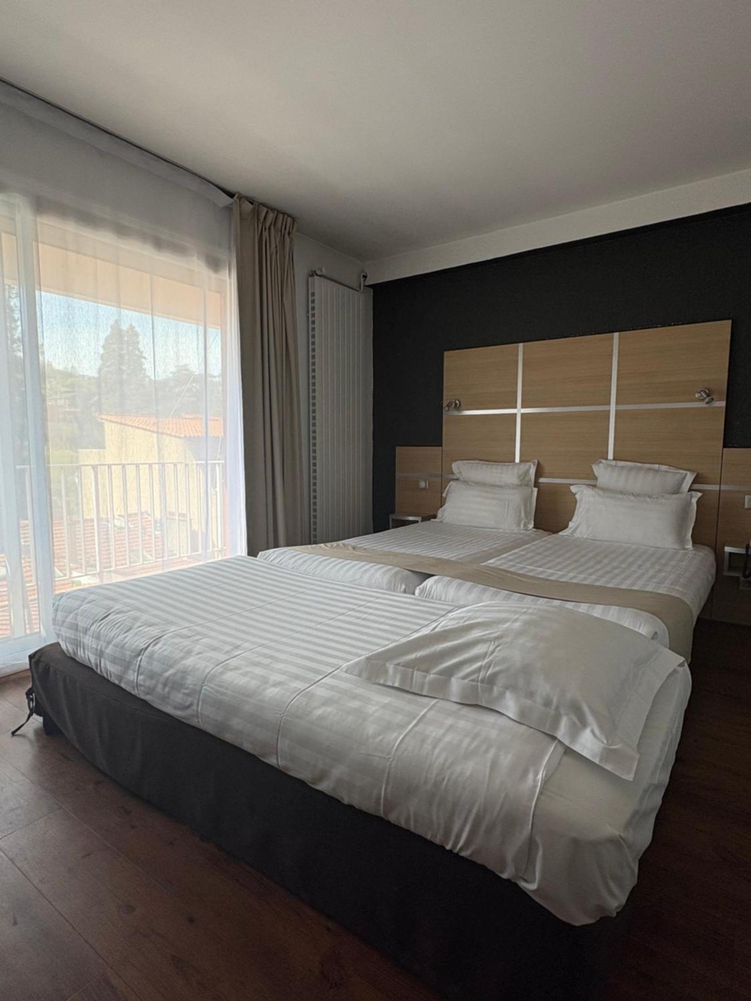 Cit'Hotel Le Chris'Tel Hotel Et Restaurant Le Puy-en-Velay Dış mekan fotoğraf