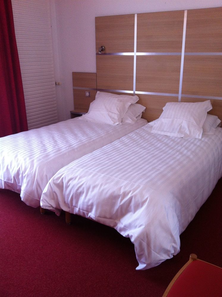 Cit'Hotel Le Chris'Tel Hotel Et Restaurant Le Puy-en-Velay Dış mekan fotoğraf