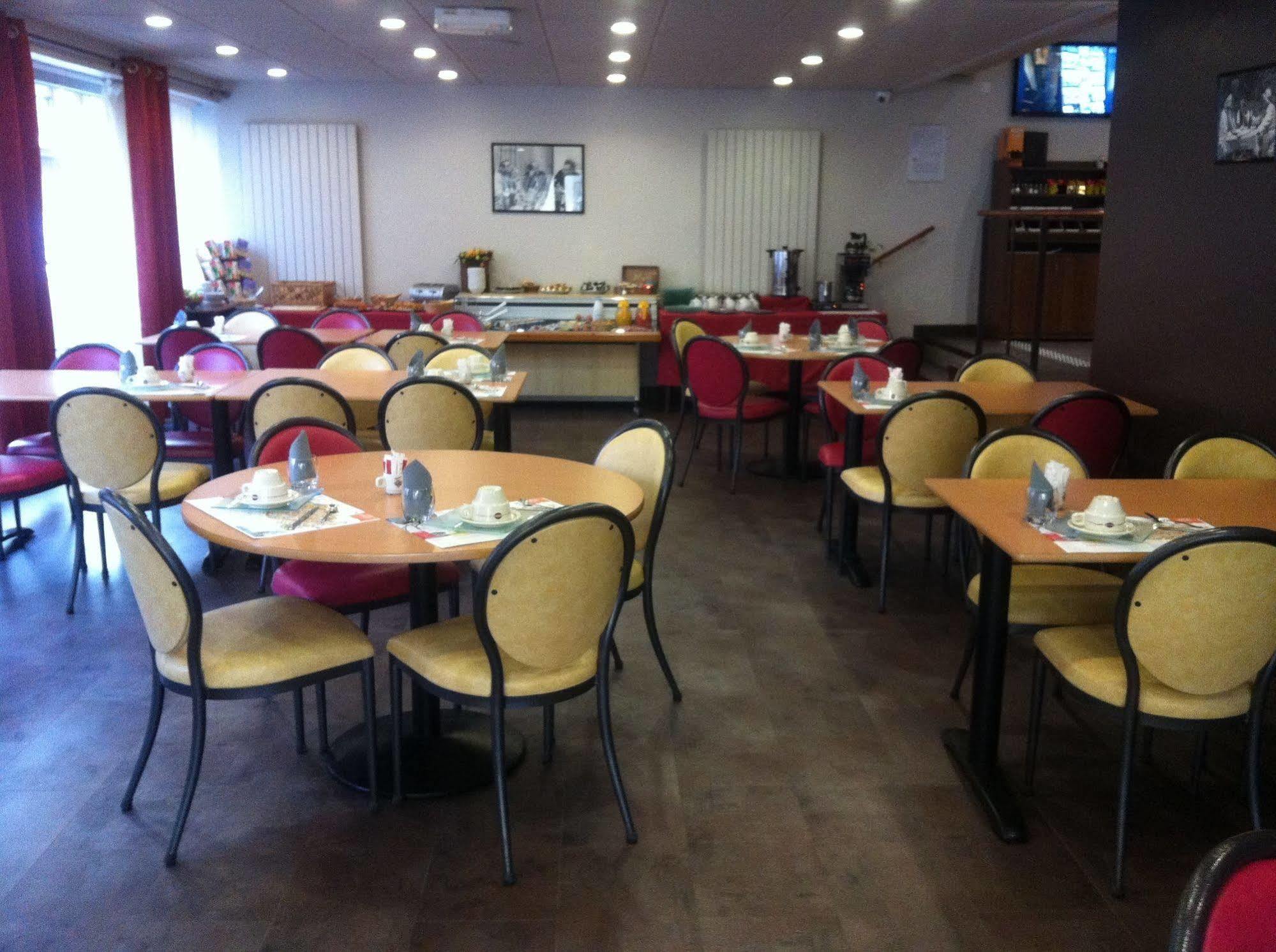 Cit'Hotel Le Chris'Tel Hotel Et Restaurant Le Puy-en-Velay Dış mekan fotoğraf