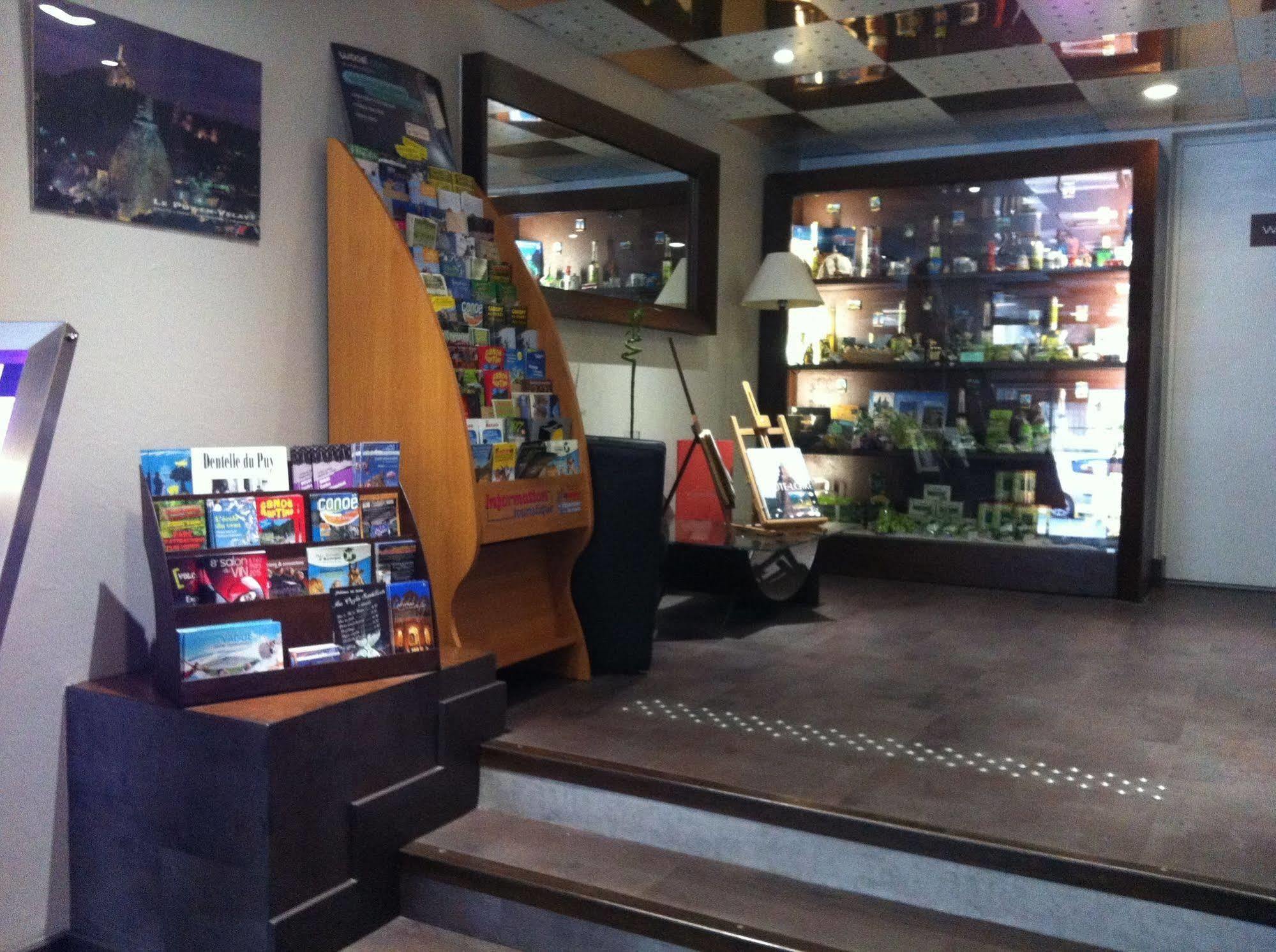 Cit'Hotel Le Chris'Tel Hotel Et Restaurant Le Puy-en-Velay Dış mekan fotoğraf